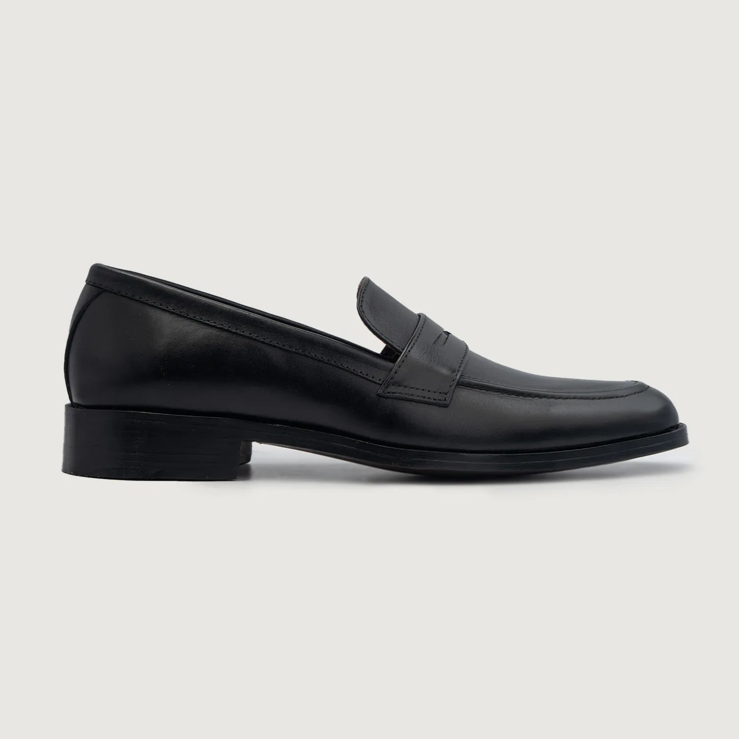 Orlaven Baxton Black Leather Loafers footwear image 2