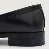 Authentic Full-Grain Leather Grain Depth & Pull-Up Patina Texture Detail