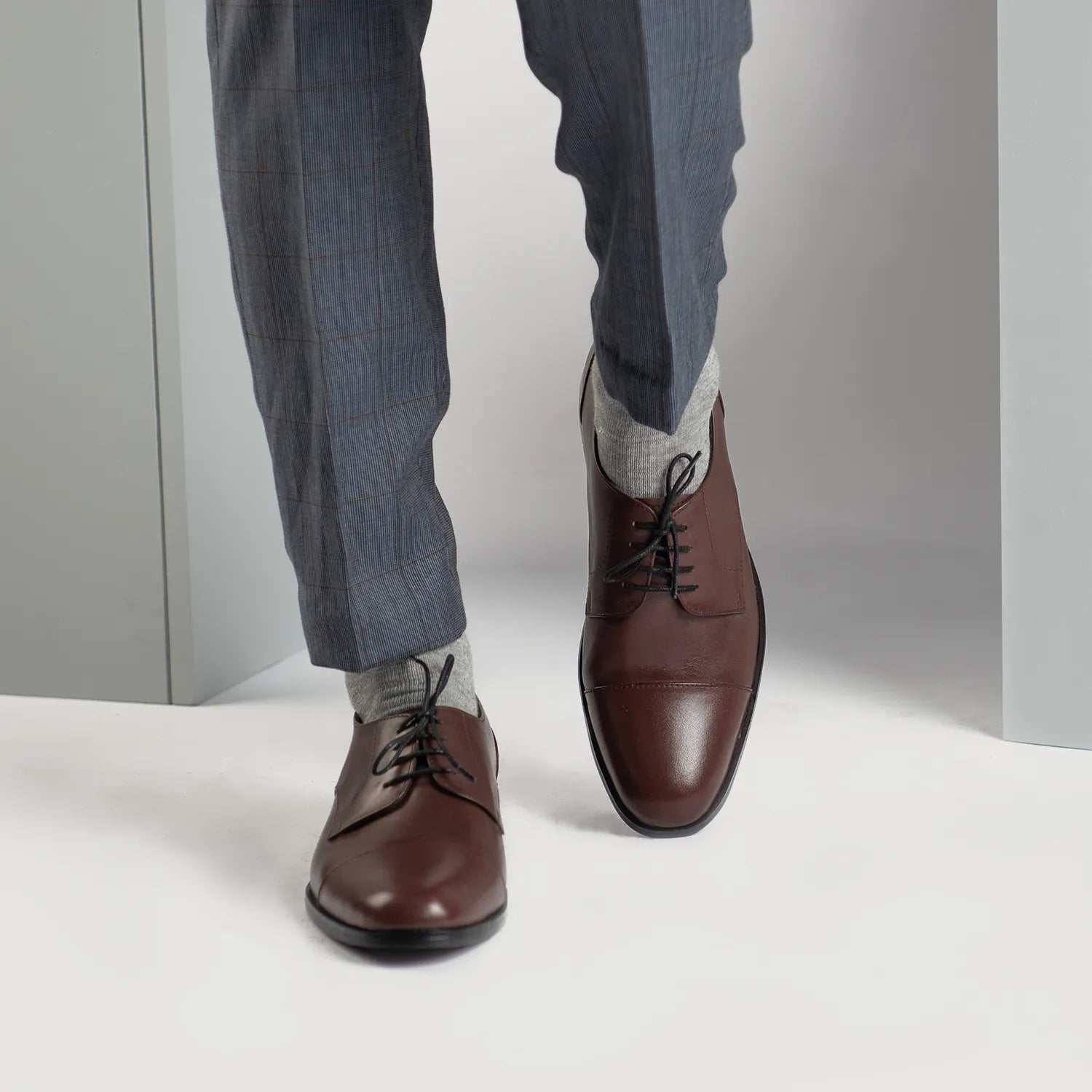 Orlaven Attorney Derby Maroon Leather Shoes footwear image 7