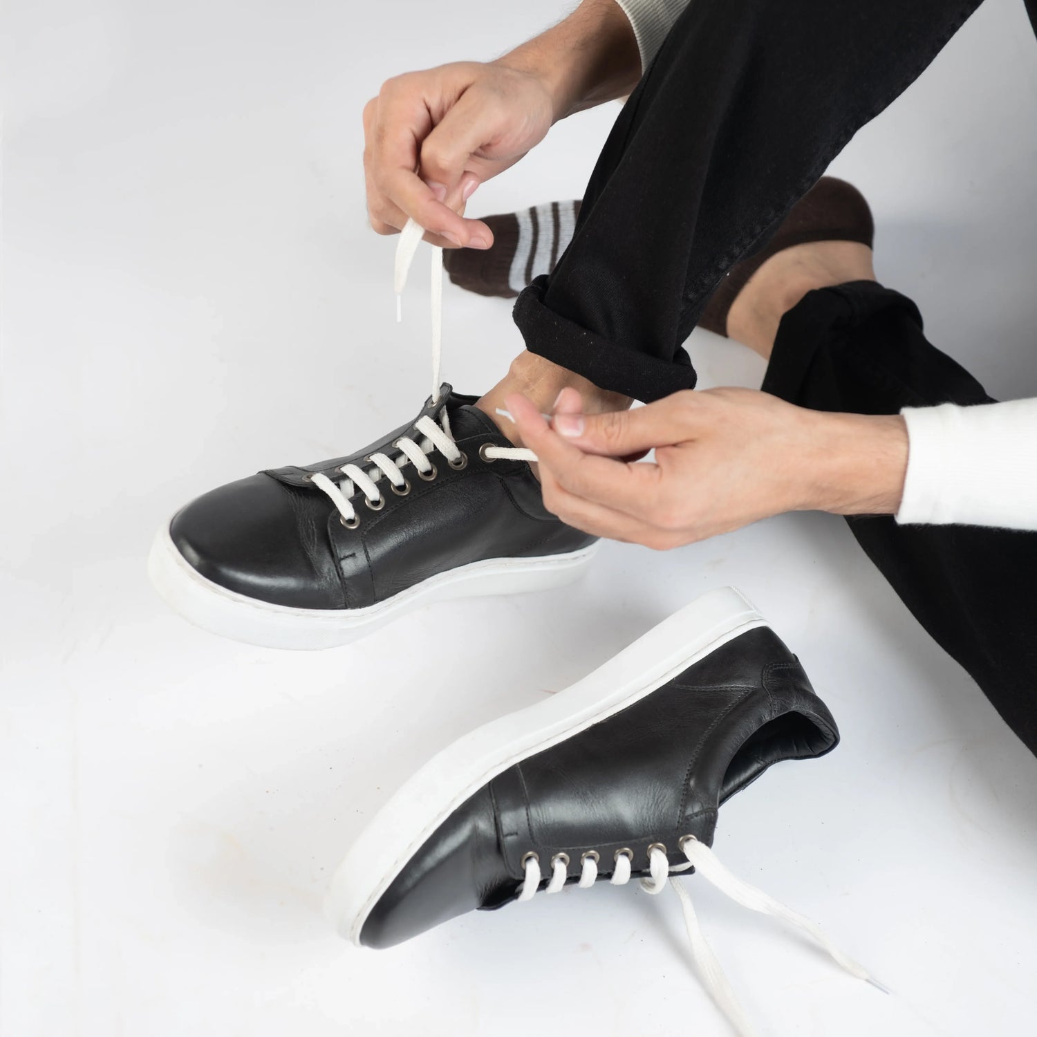 Orlaven Carter Runn Black Leather Sneakers footwear image 7