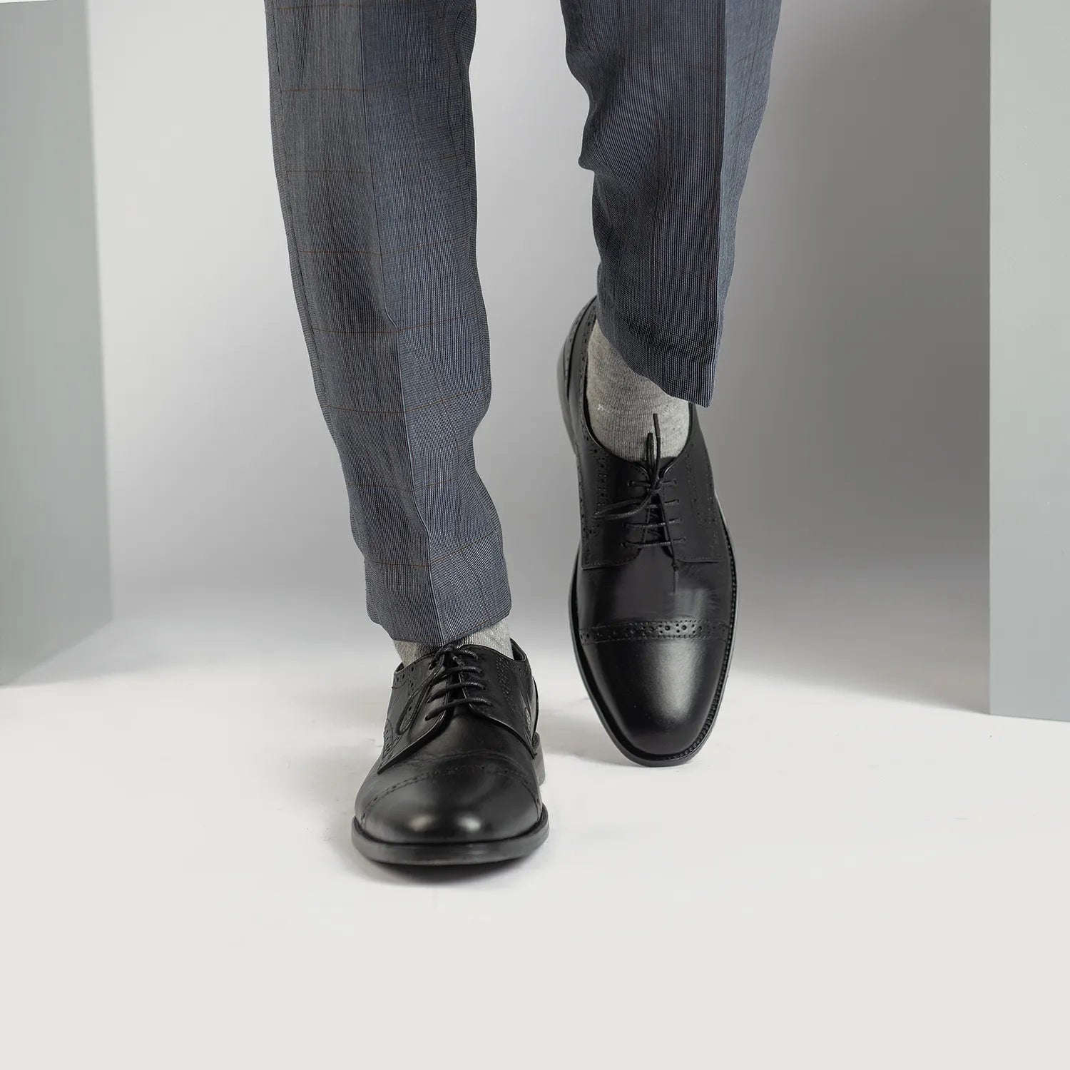 Orlaven Dirk Brogues Derby Black Leather Shoes footwear image 7
