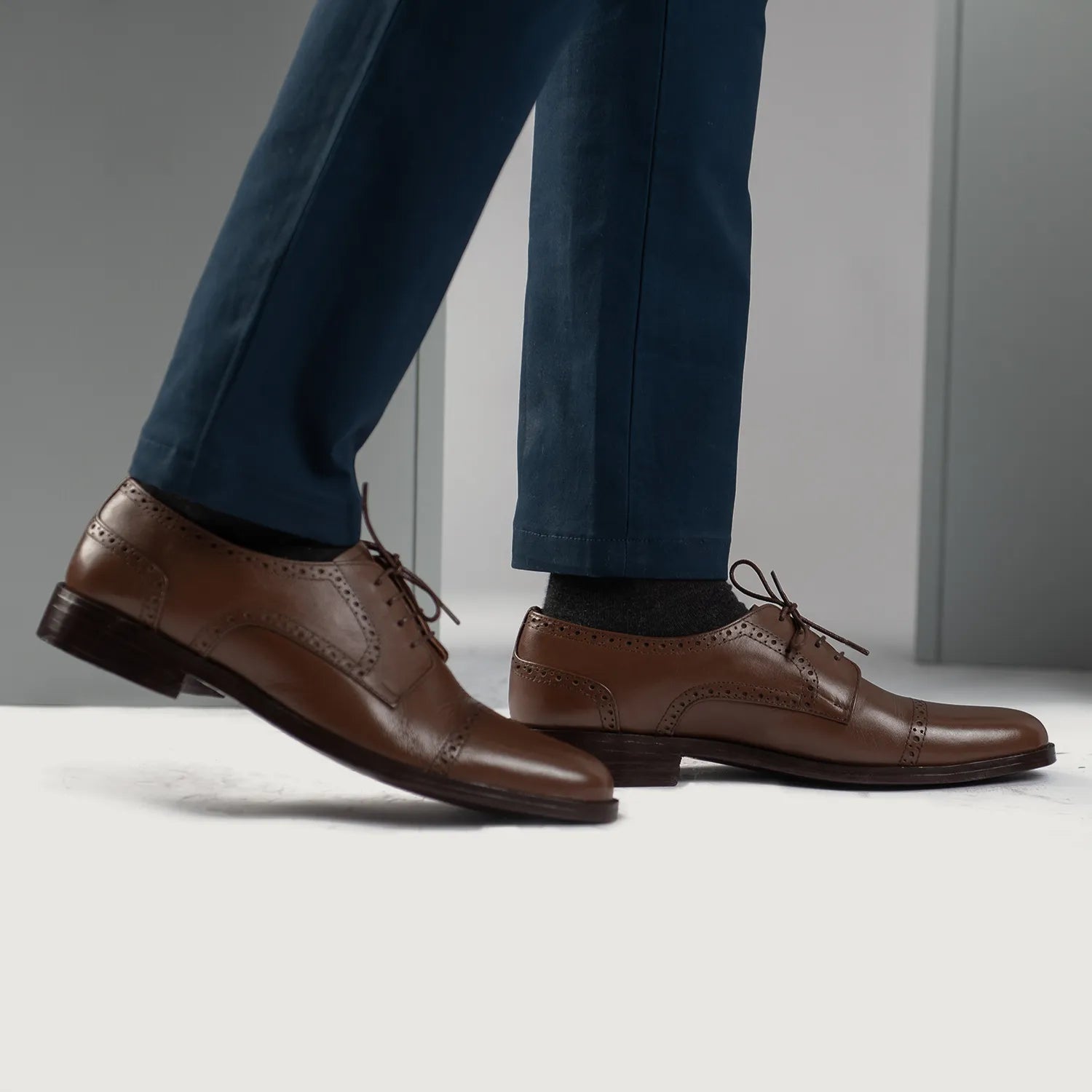 Orlaven Dirk Brogues Derby Brown Leather Shoes footwear image 8