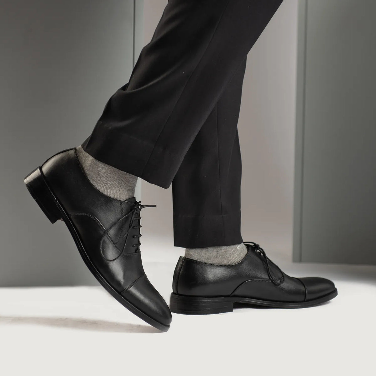 Top-Down Perspective Showing Lacing System & Tongue Craftsmanship