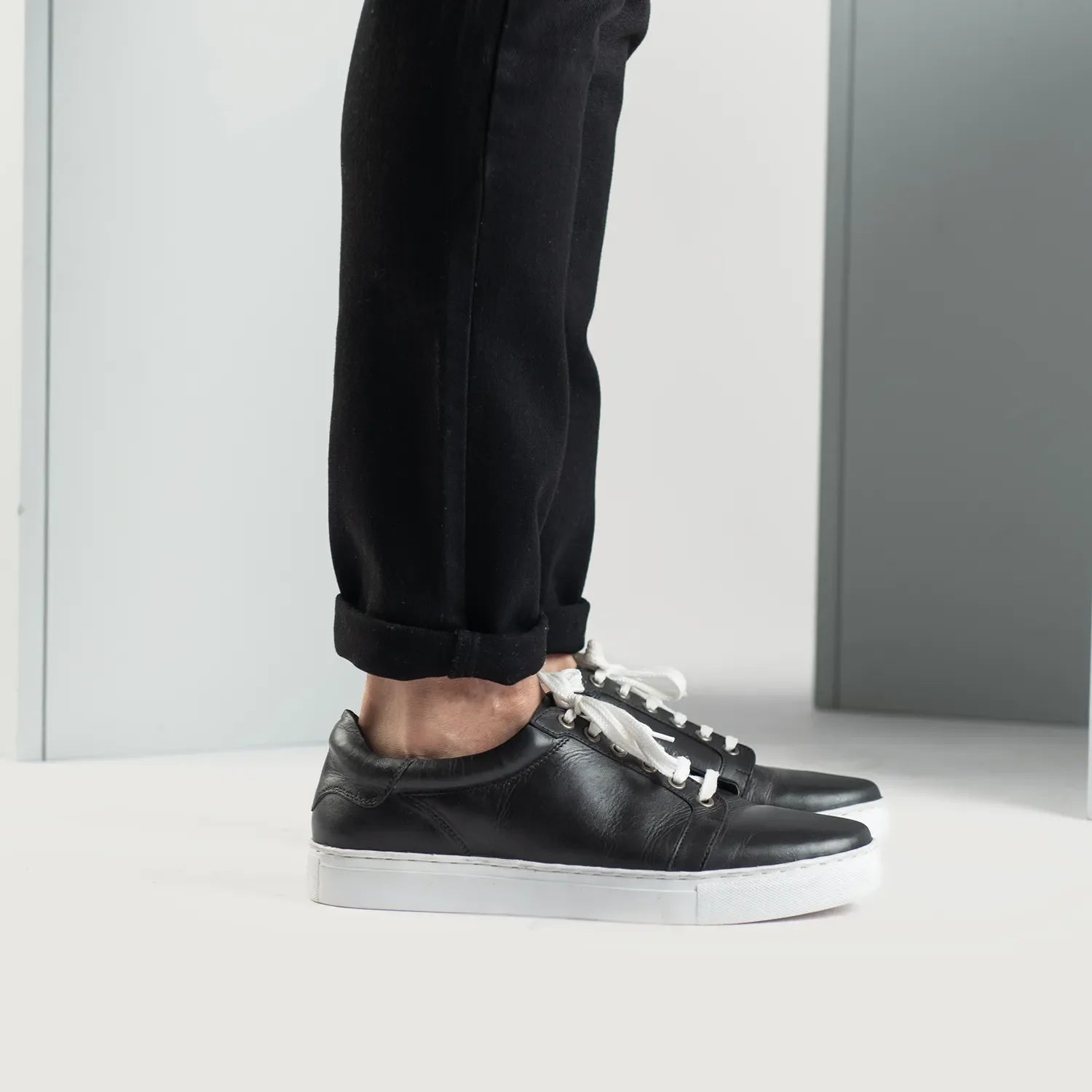 Orlaven Carter Runn Black Leather Sneakers footwear image 9