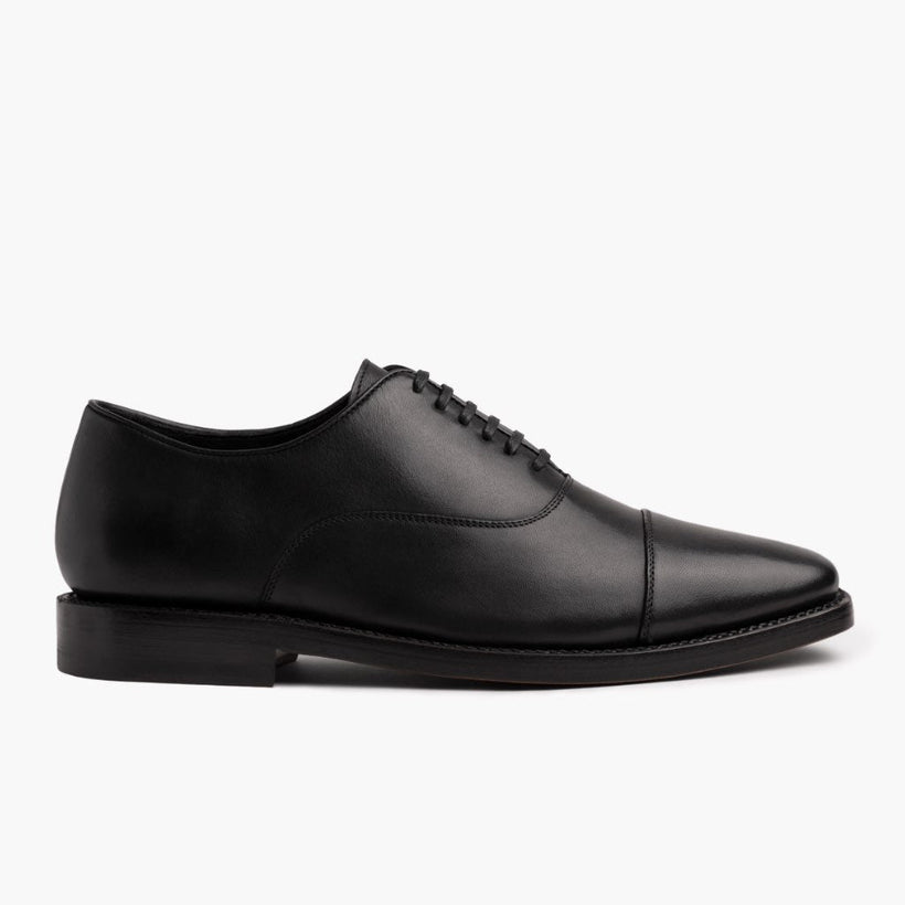 Black Full-Grain leather Sneakers - Goodyear Welt Construction & Front Toe Box Detail