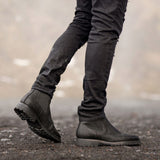 Authentic Full-Grain Leather Grain Depth & Pull-Up Patina Texture Detail