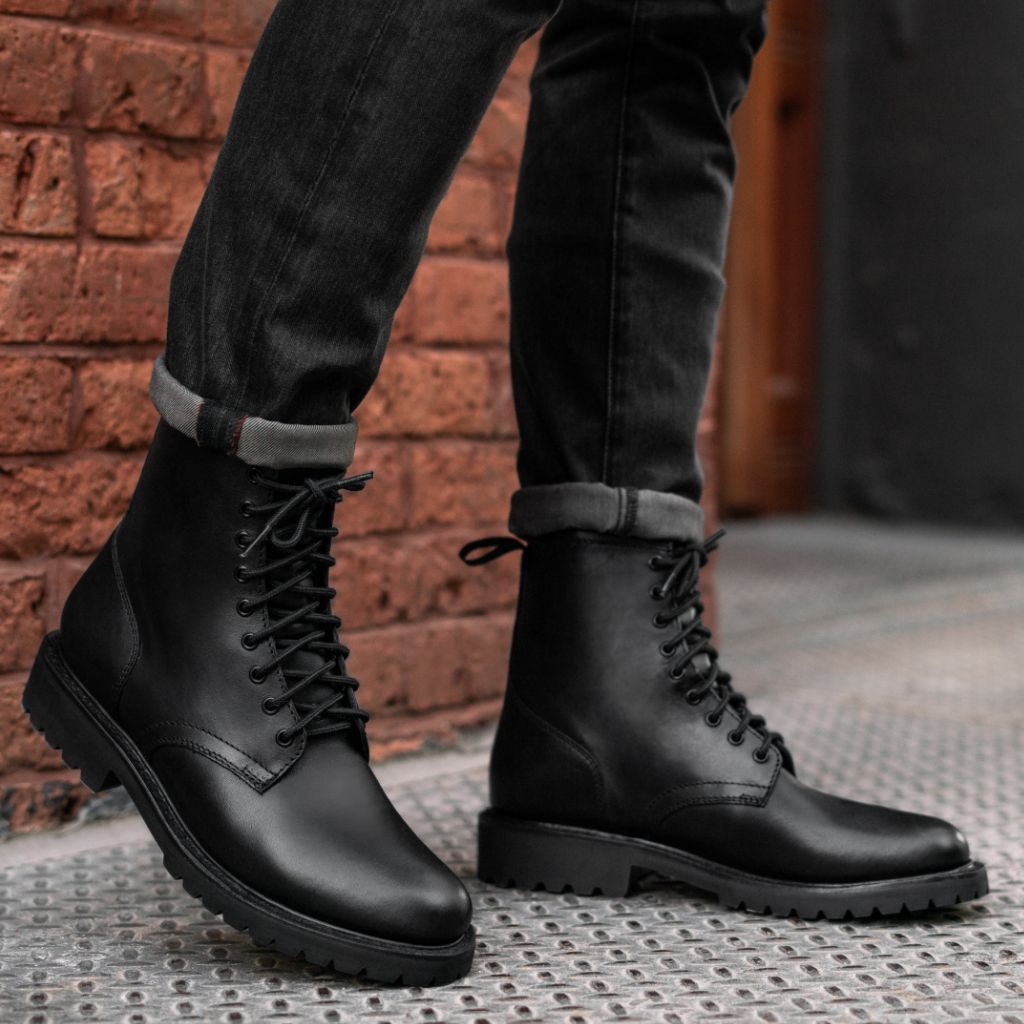 Orlaven Stomper | Black (No Zipper) footwear image 6