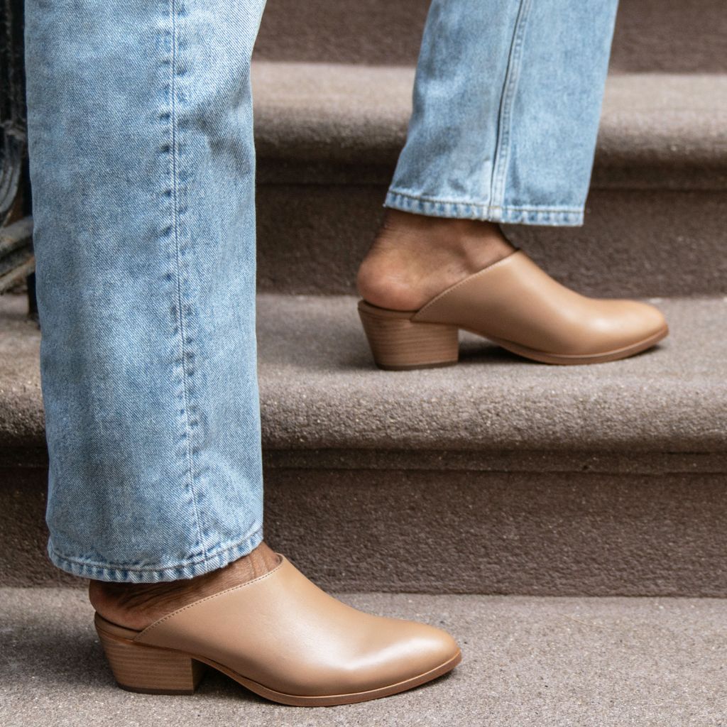 Orlaven Breeze | Milk Coffee footwear image 6