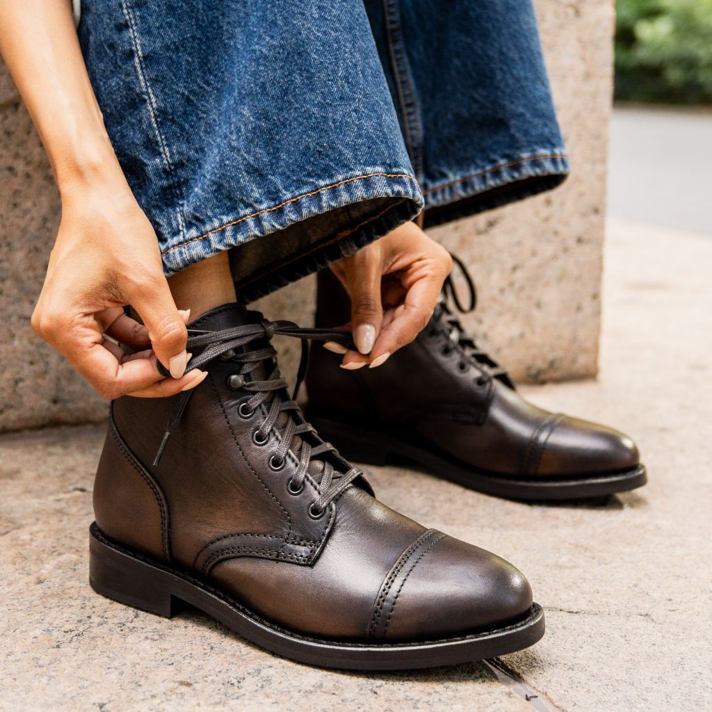 Orlaven Captain | Black Coffee footwear image 6