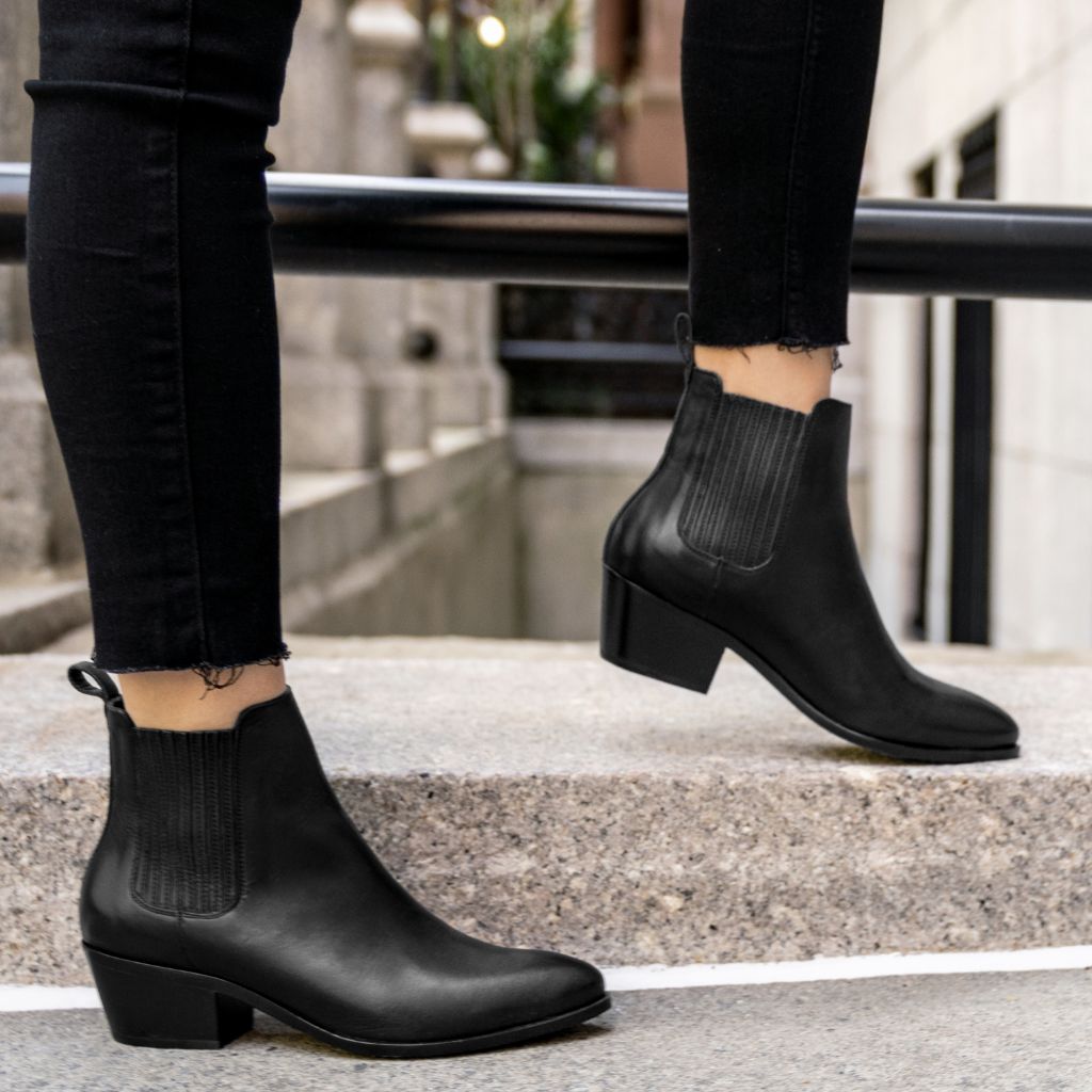 Orlaven Dreamer Bootie | Black footwear image 6