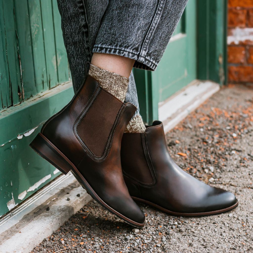Orlaven Duchess | Black Coffee footwear image 5