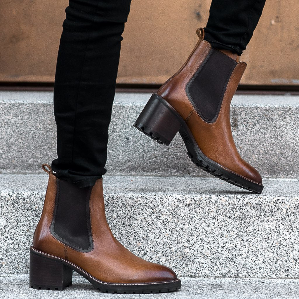 Orlaven Knockout | Toffee footwear image 6
