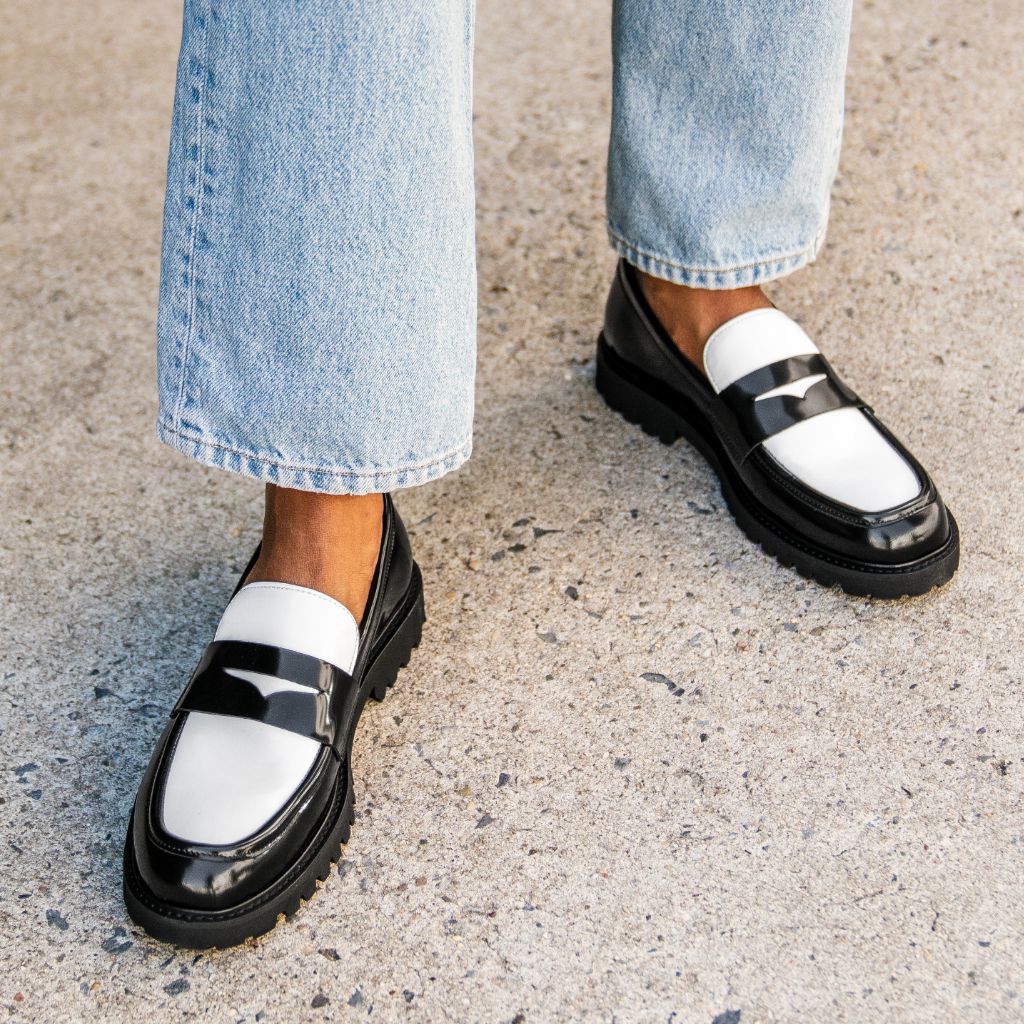 Orlaven Penny | Black & White footwear image 7