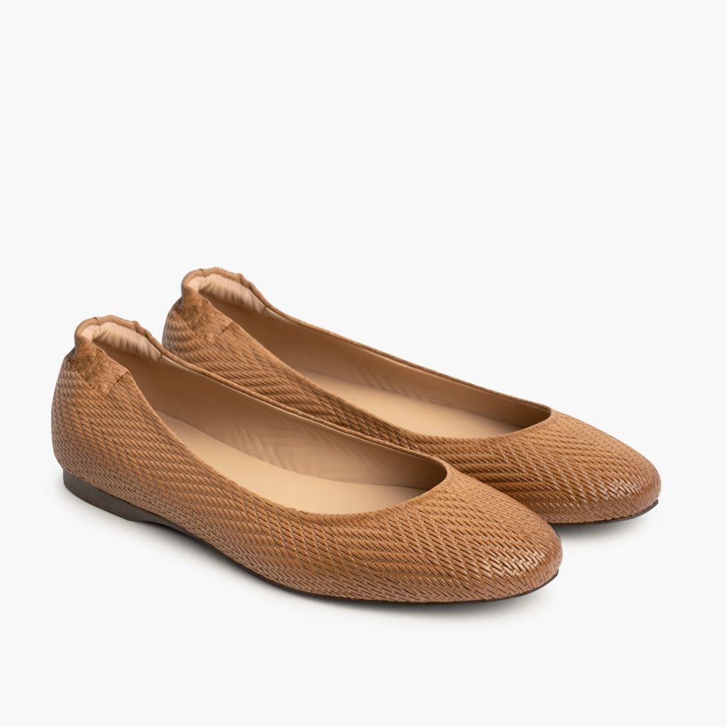 Orlaven Scrunch | Tan Embossed footwear image 1