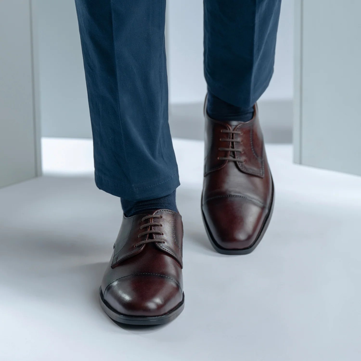 Orlaven Attorney Derby Burnished Brown Leather Shoes footwear image 6