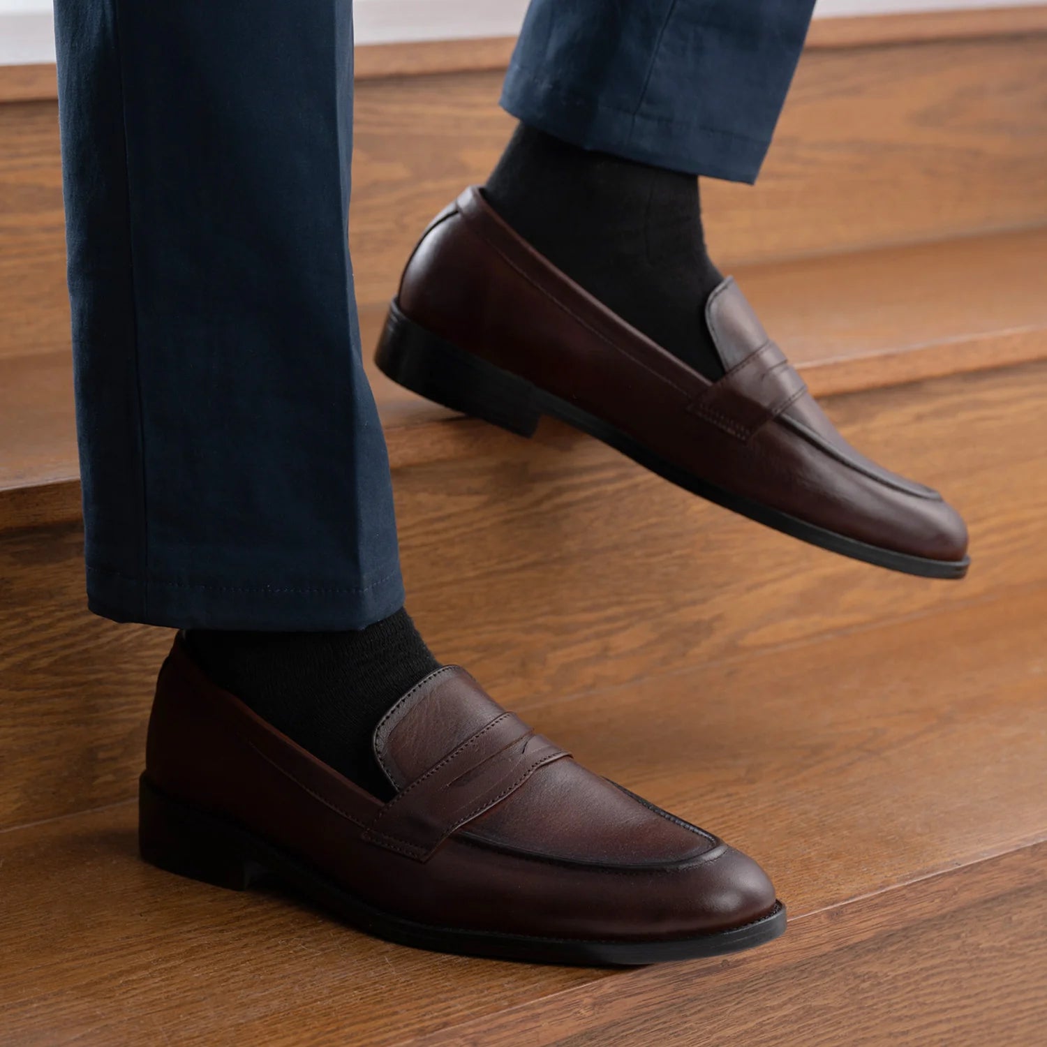 Orlaven Baxton Burnished Brown Leather Loafers footwear image 9