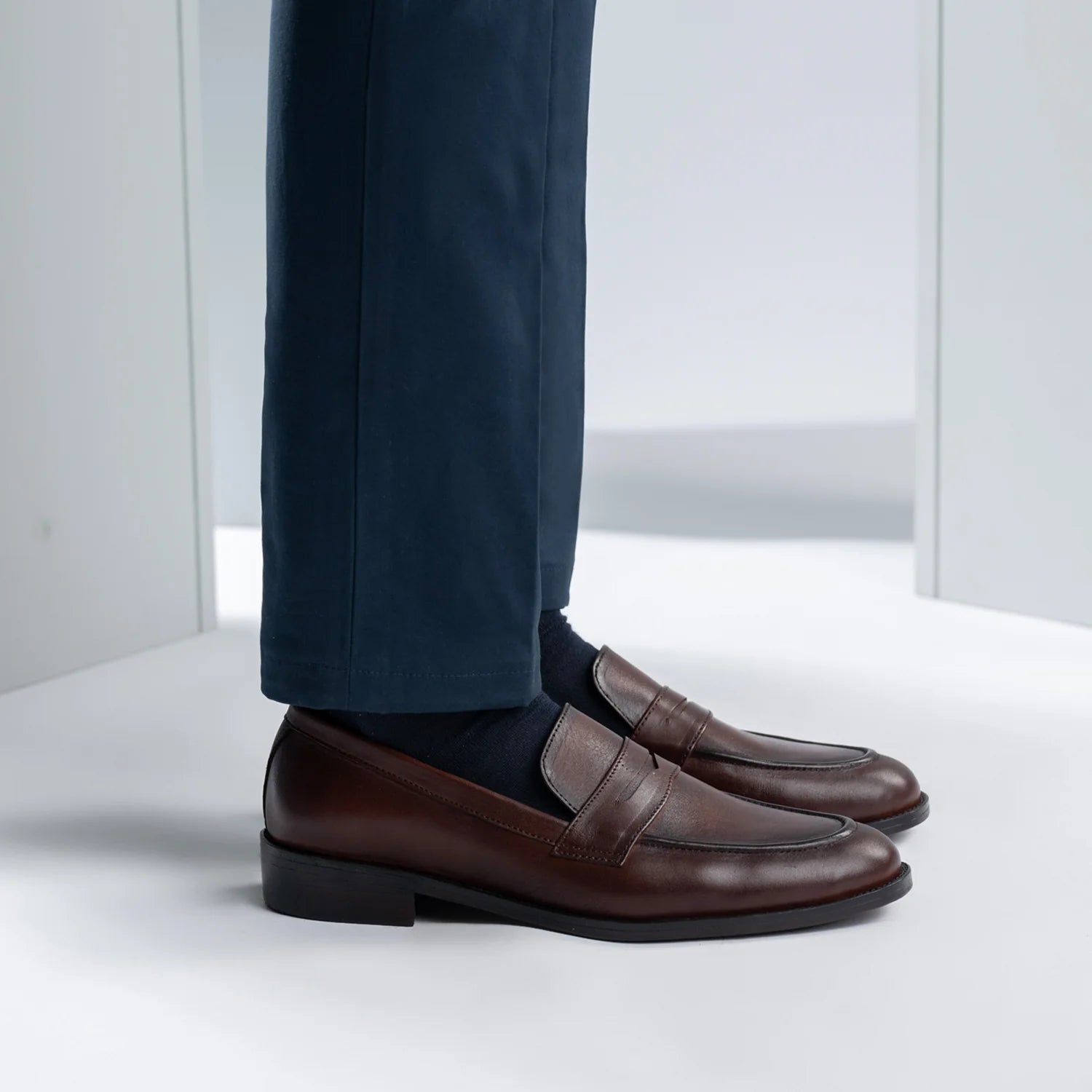 Orlaven Baxton Burnished Brown Leather Loafers footwear image 7