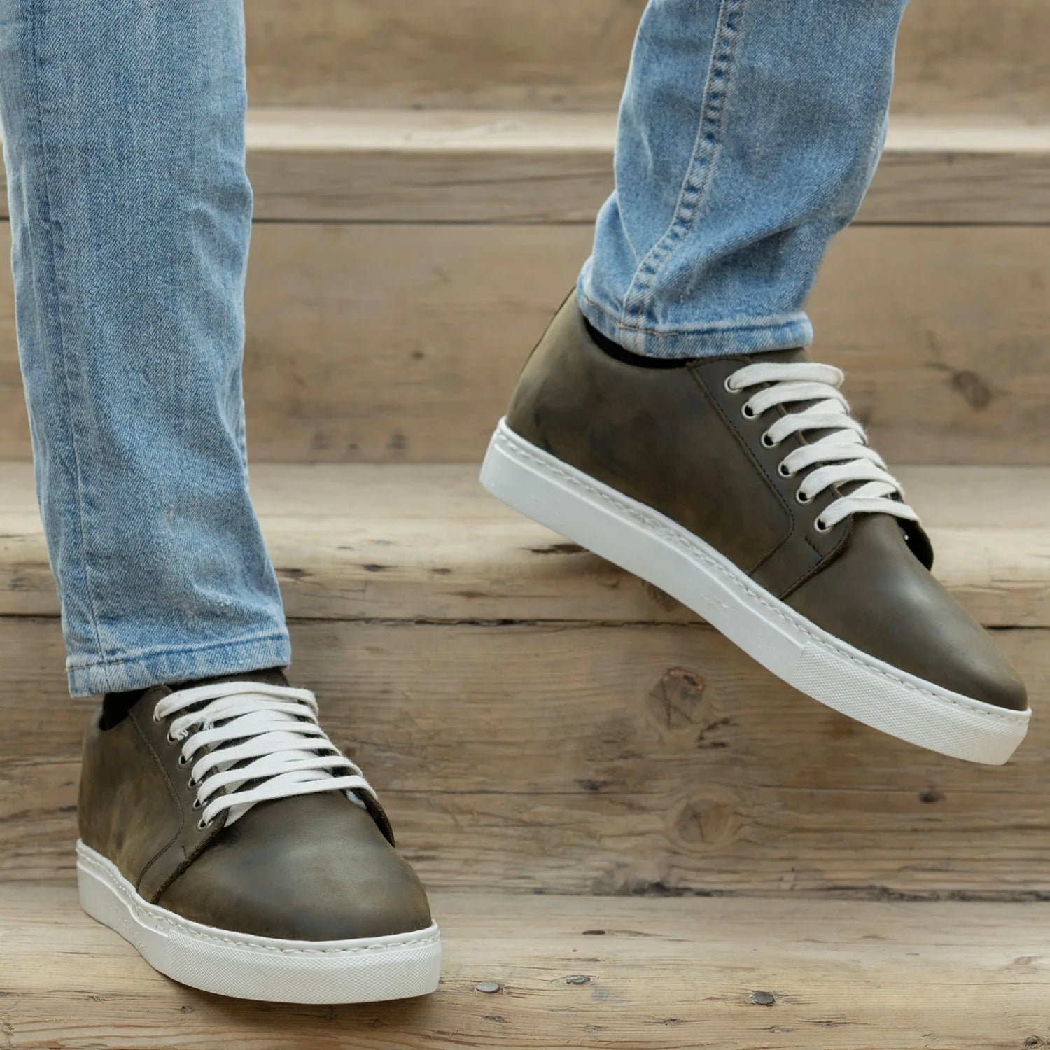 Orlaven Murphy Low Top Olive Pullup Leather Sneakers footwear image 9