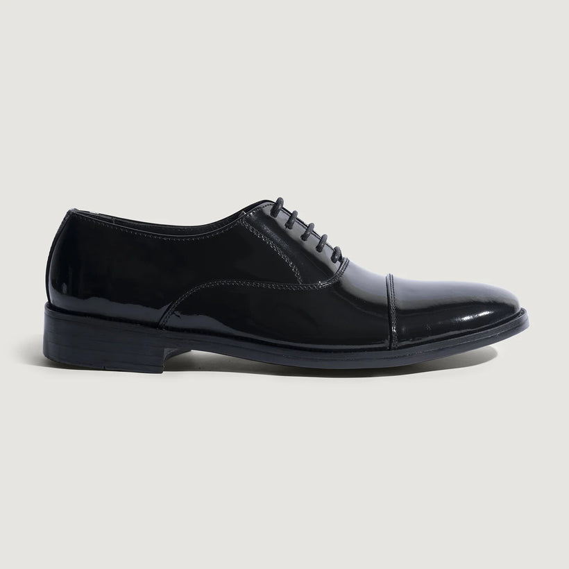Patent Black Full-Grain leather Shoes - Goodyear Welt Construction & Front Toe Box Detail
