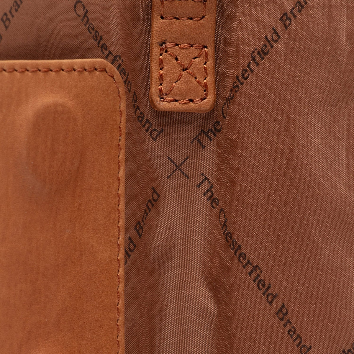 Cognac Glasses Case Maplewood, detail view 7
