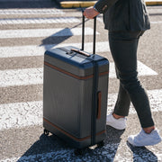 Urban Graphite Large Suitcase Zuna, detail view 1