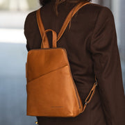 Cognac Leather Backpack Claire, product view 2