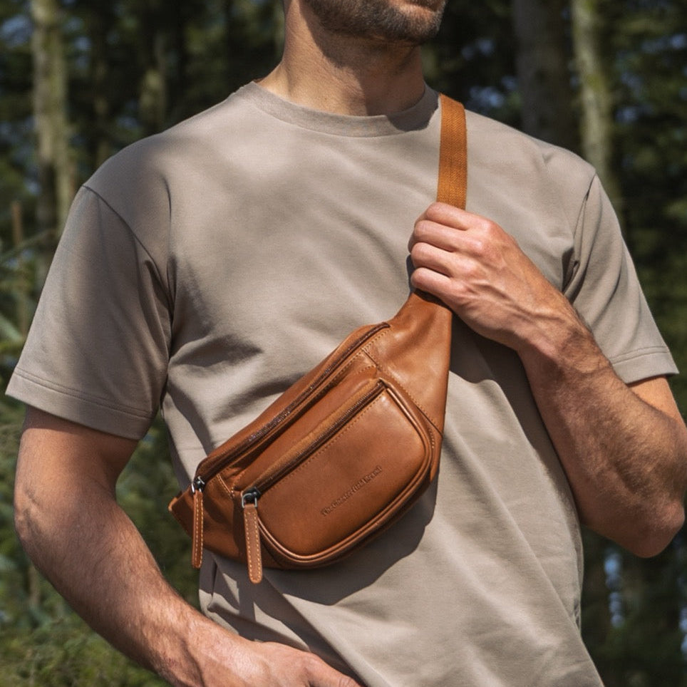 Cognac Leather Belt Bag Jack, product view 2