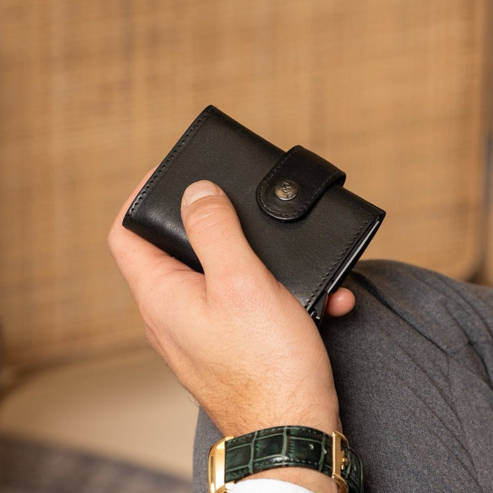 Black Leather Card Holder Larino, front view