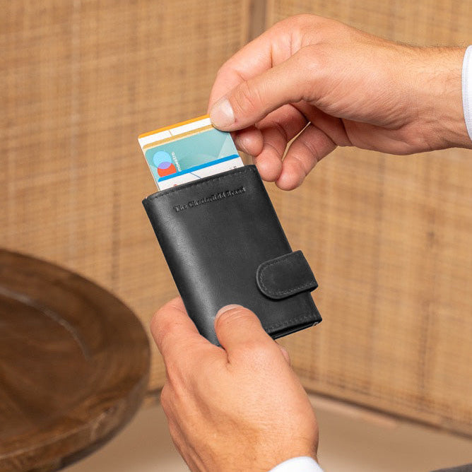 Black Leather Card Holder Leicester, front view