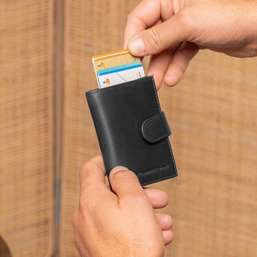 Black Leather Card Holder Leipzig, front view