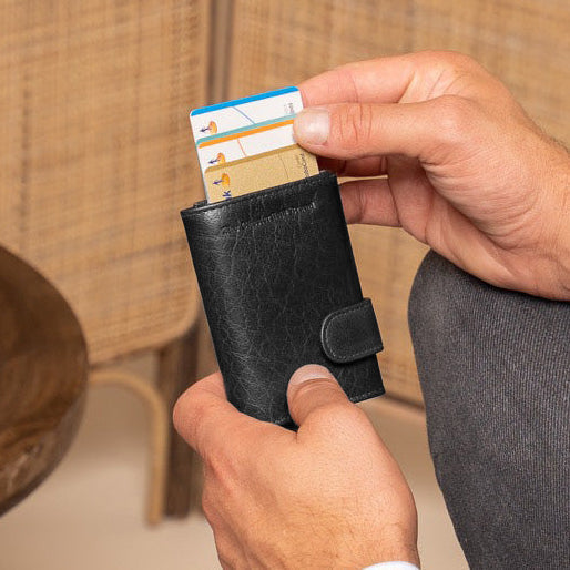 Black Leather Card Holder Mannheim, front view