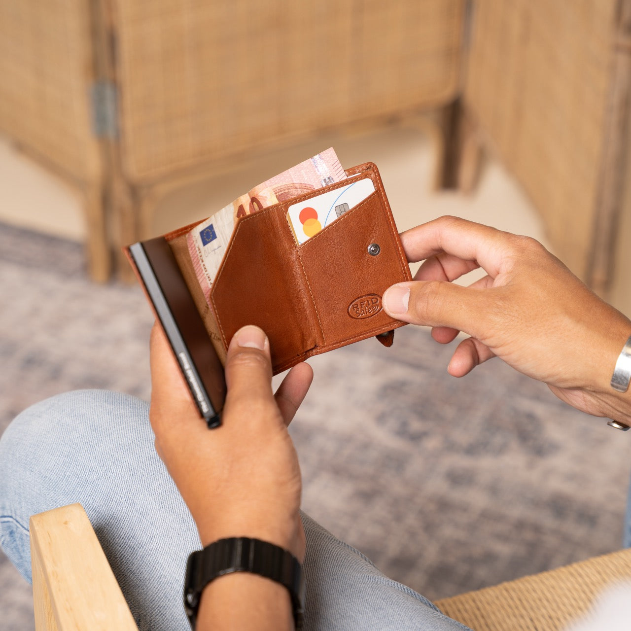 Cognac Leather Card Holder Paris, product view 3