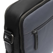 Light Grey Leather Crossbody Bag Arendal, detail view 3