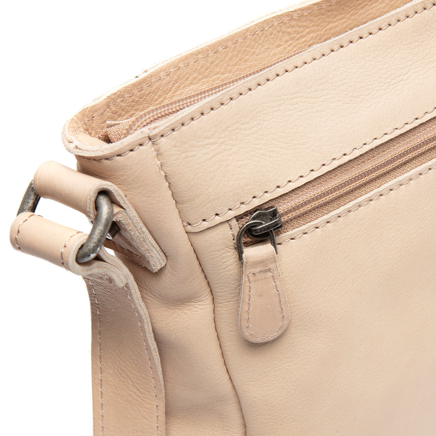 Beige Leather Crossbody Bag Aston, detail view 4