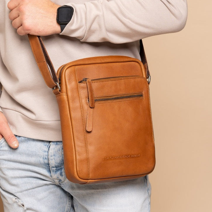 Cognac Leather Crossbody Bag Dessau, product view 2