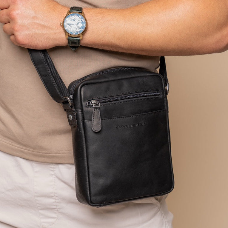 Black Leather Crossbody Bag Laveno, product view 2