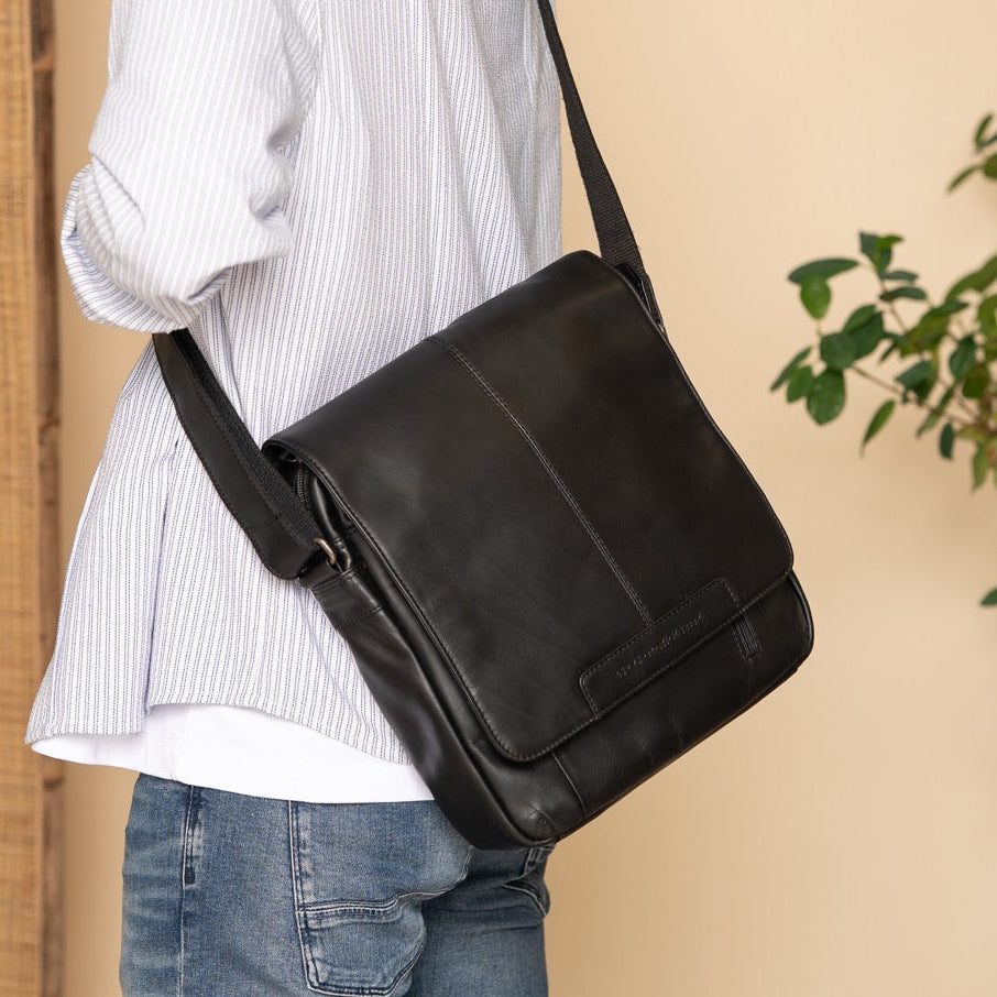 Black Leather Crossbody Bag Raphael, product view 2