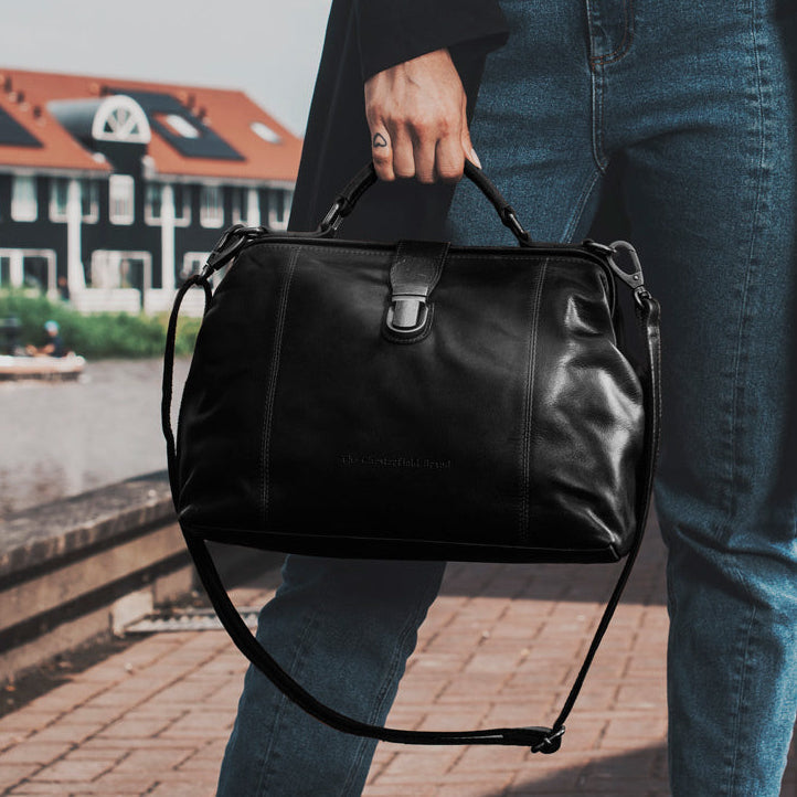 Black Leather Handbag Shaun, front view