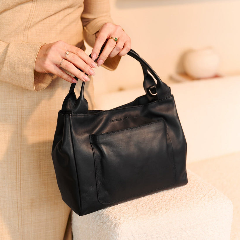 Black Leather Handbag Tenara, front view
