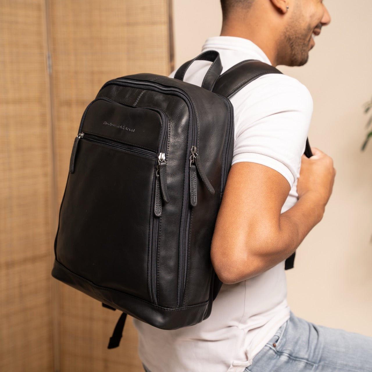 Black Leather Laptop Backpack Detroit, product view 2