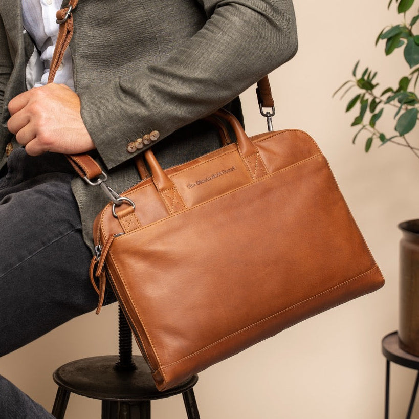 Cognac Leather Laptop Bag Tilbury, product view 2