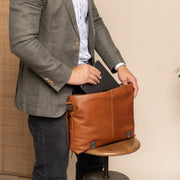 Cognac Leather Laptop Bag Veneto, product view 3