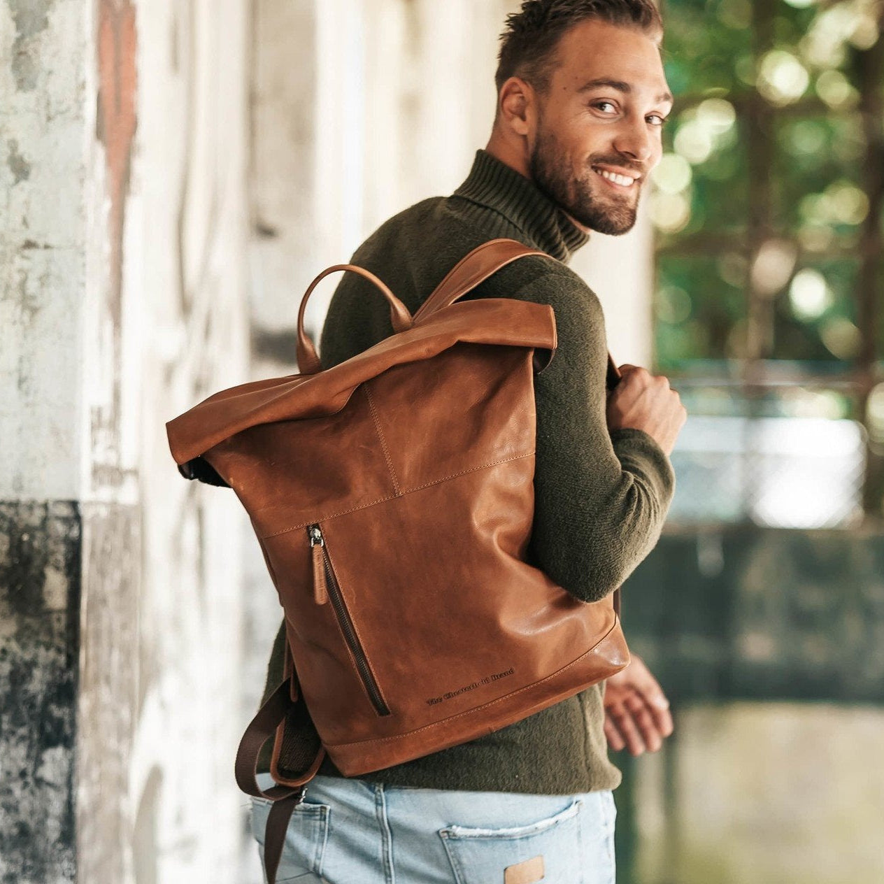 Cognac Leather Roll-top Backpack Liverpool, product view 2