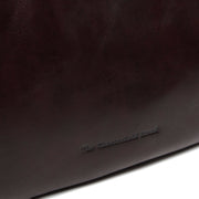 Brown Leather Shoulder Bag Alexandria, detail view 1