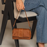 Cognac Leather Shoulder Bag Clifden, product view 2