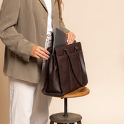 Brown Leather Shoulder Bag Fidenza, product view 3