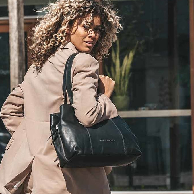 Black Leather Shoulder Bag Gail, front view
