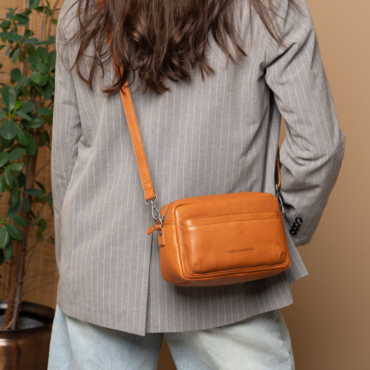 Cognac Leather Shoulder Bag Liora, product view 2