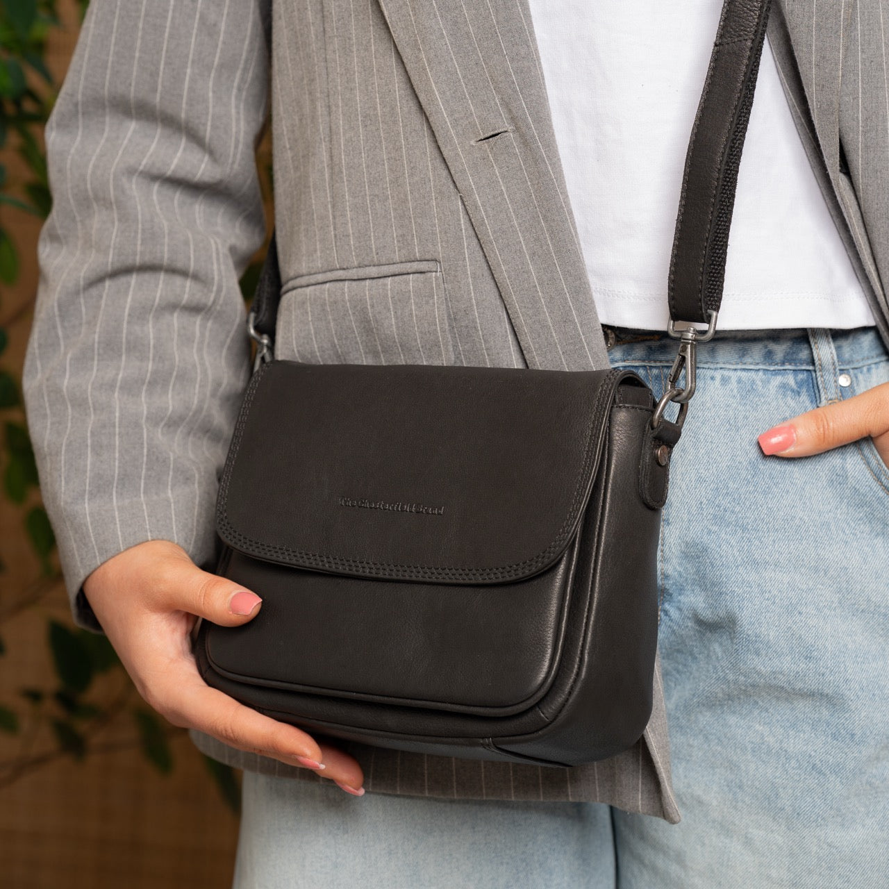 Black Leather Shoulder Bag Miloa, product view 3