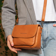 Cognac Leather Shoulder Bag Miloa, product view 2